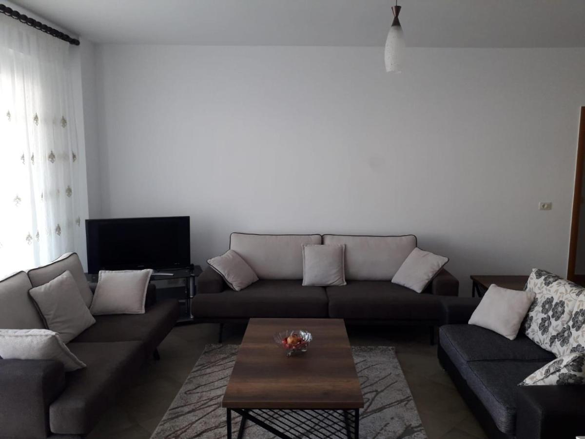 Center-Sea View Apartament,Sarande Ngoại thất bức ảnh