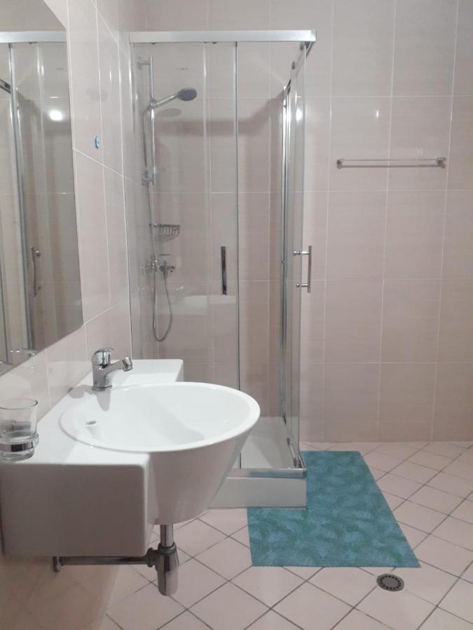 Center-Sea View Apartament,Sarande Ngoại thất bức ảnh
