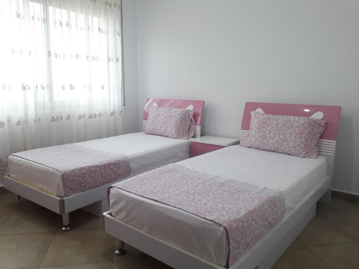 Center-Sea View Apartament,Sarande Ngoại thất bức ảnh